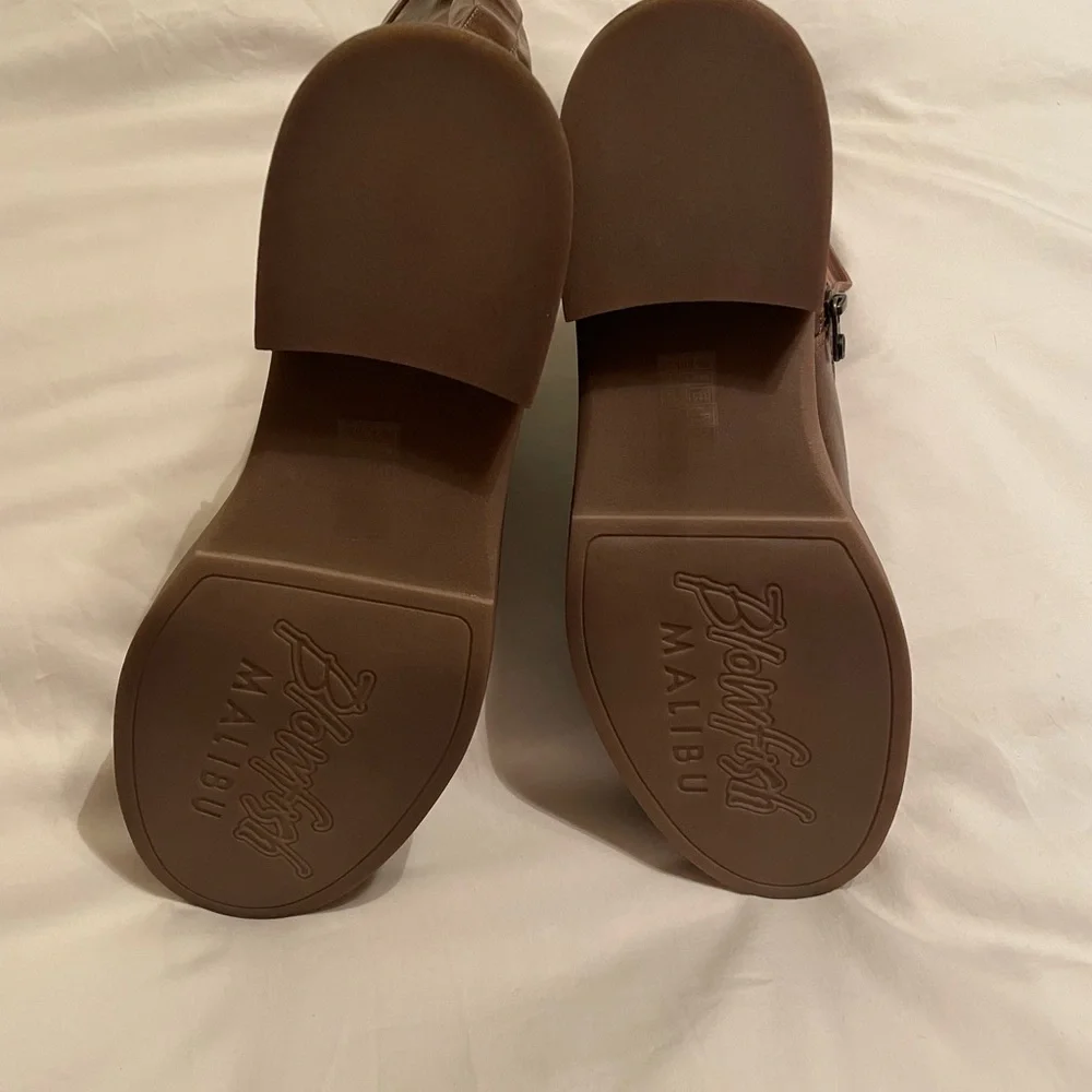 Stylish Brown Women's Winter Boots - Picture 3 of 4